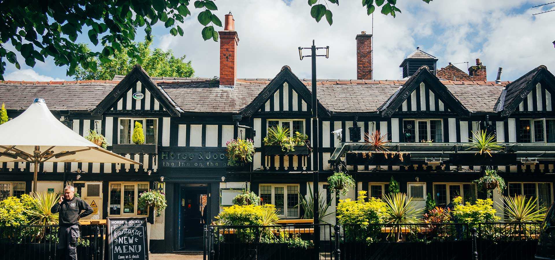 Funeral Directors Chorlton | Fixed Price | Funeral home Fenix