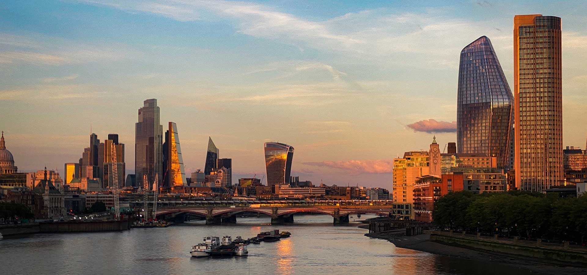 Funeral Directors London | Fixed Price | Funeral home Fenix