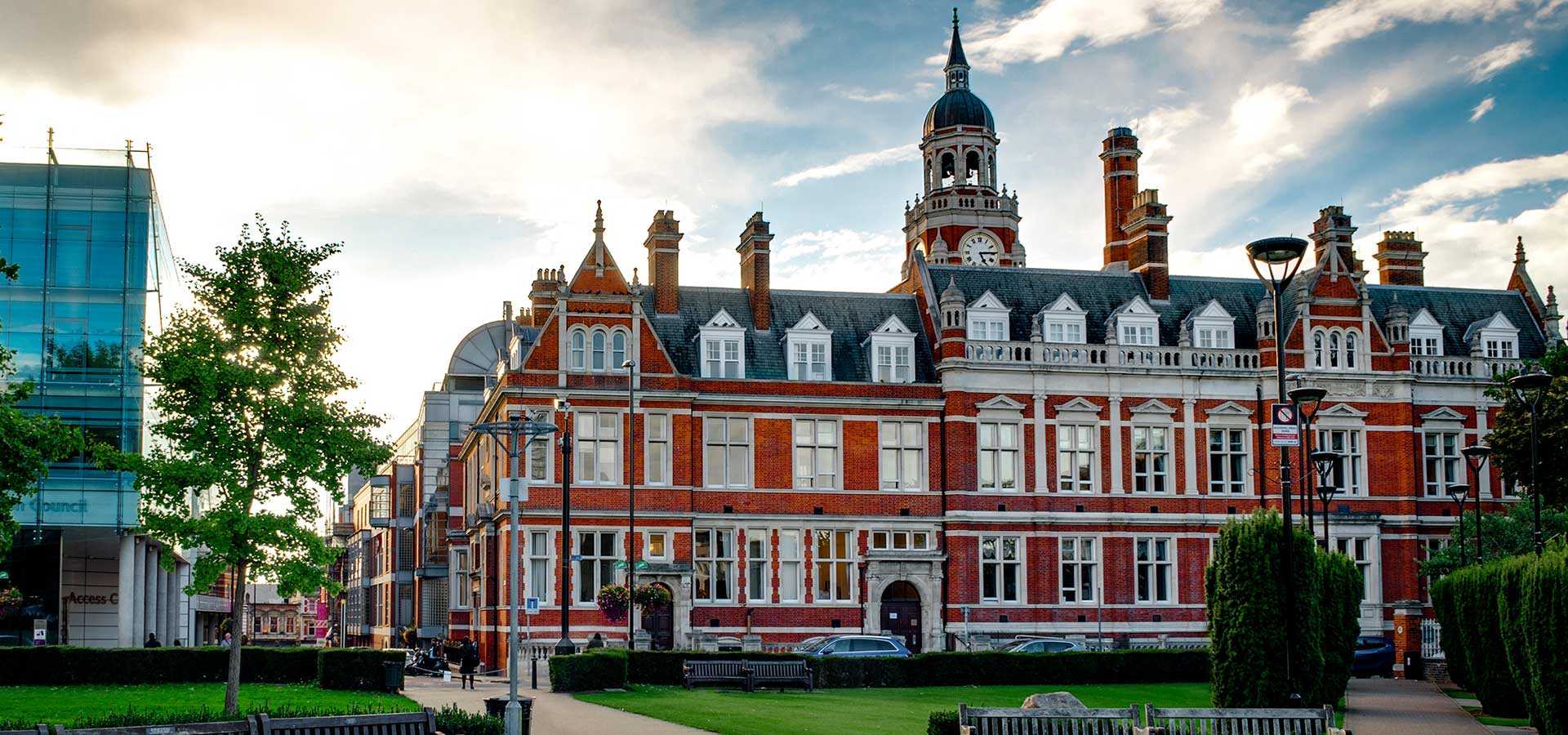 Funeral Directors Croydon | Fixed Price | Funeral home Fenix